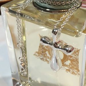 🌟3 for $49!🌟 NEW! Silver Plated - Chain & Cross